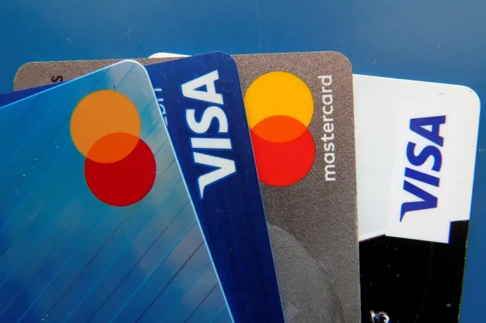 Five Reasons Why Reward Credit Cards Are Popular