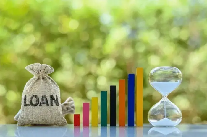 Weighing the Pros and Cons of Long-Term Loans
