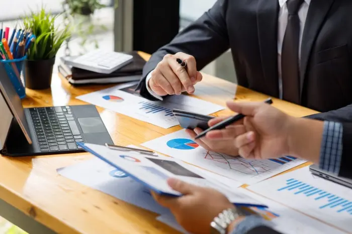 Why You Need the Best Business Credit Cards and What to Look for in Them