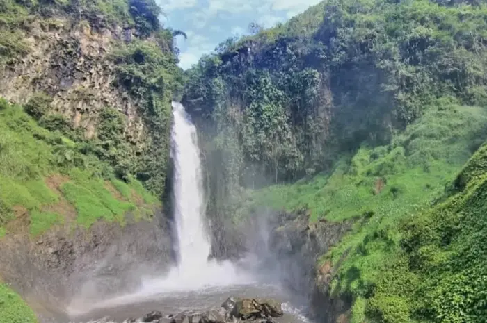 Sikopel Waterfall, the Alluring Hidden Natural Charm in Banjarnegara